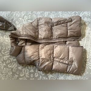 Tan waist length puffer vest - packable